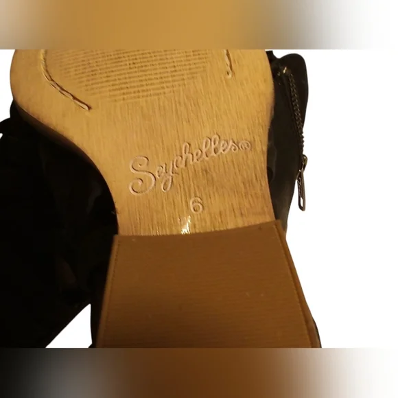 Seychelles Of LA- Shootie, Shoe/Bootie, Black Leather Uppers, Zipper Back, - Picture 13 of 15